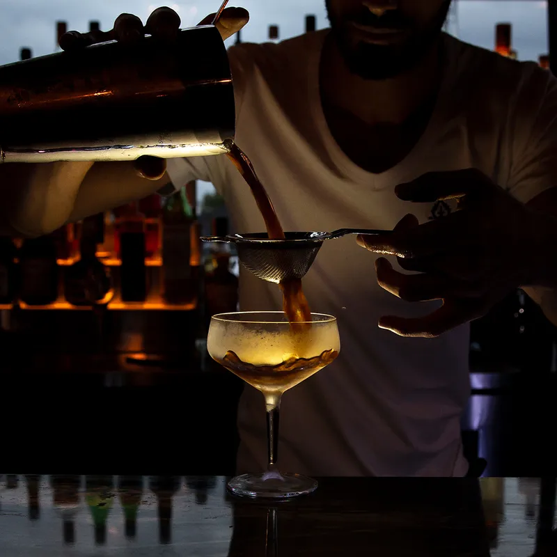 Au Quai: An elegant yet casual cocktail bar with a panoramic view